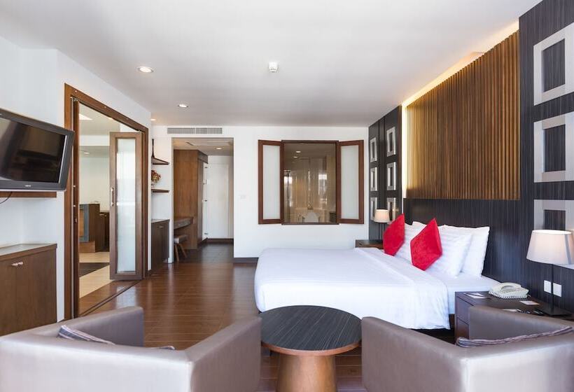 小型套房, J Pattaya