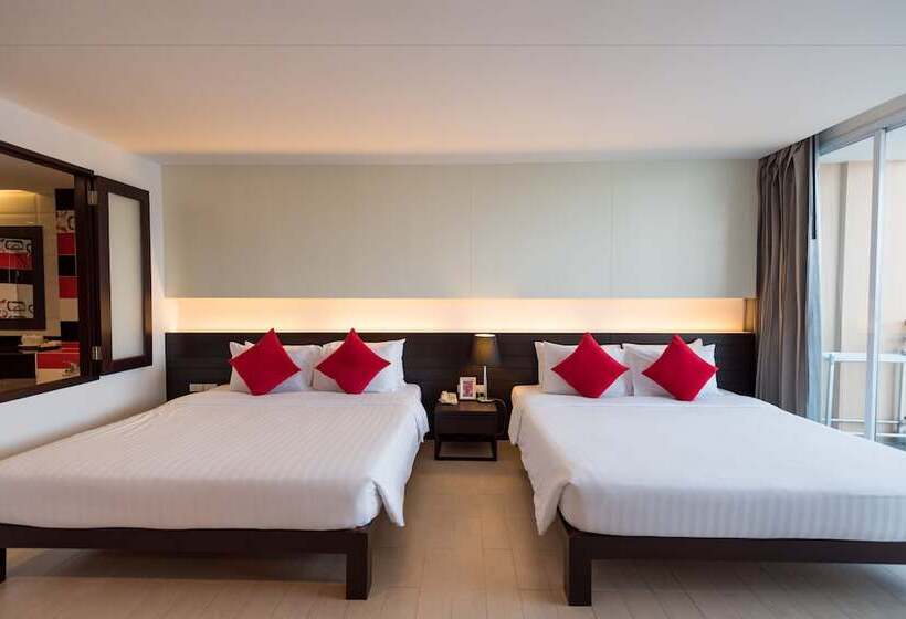 豪华家庭房间, J Pattaya