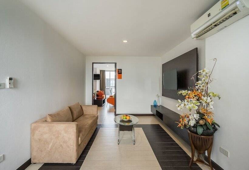 豪华家庭房间, J Pattaya