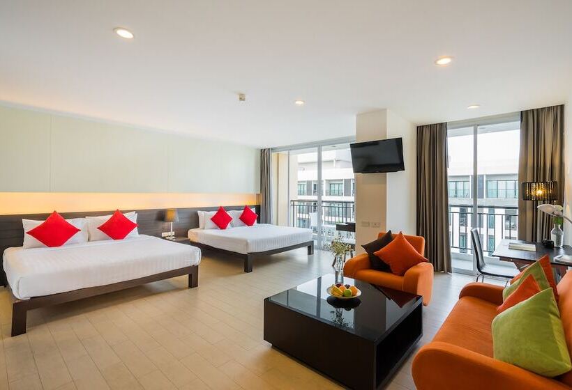 豪华家庭房间, J Pattaya