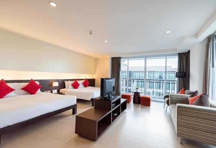 豪华家庭房间, J Pattaya