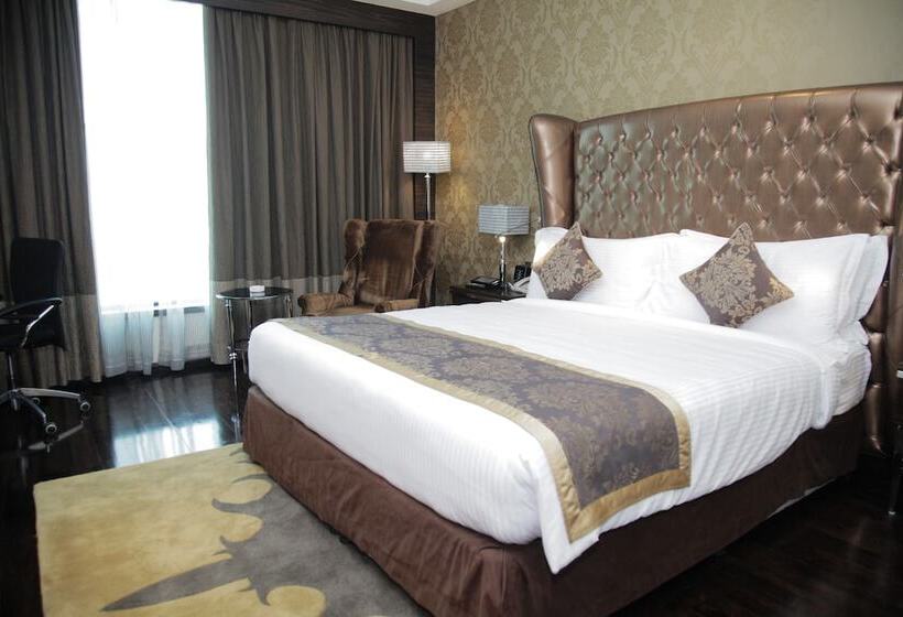 Номер Superior, Radisson Blu Hotel New Delhi Paschim Vihar