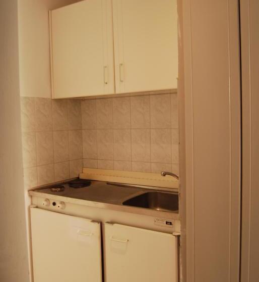 스탠다드 스튜디오 정원 전망, Artemis Studios