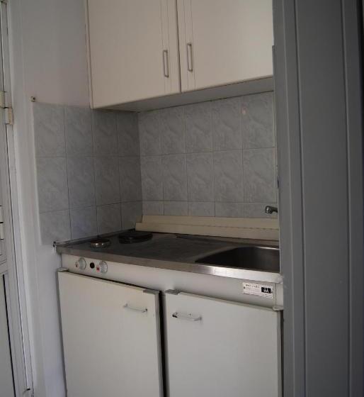 스탠다드 스튜디오 정원 전망, Artemis Studios