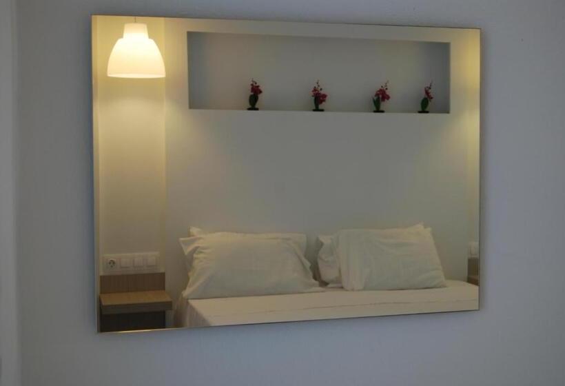 클래식 룸, Artemis Studios