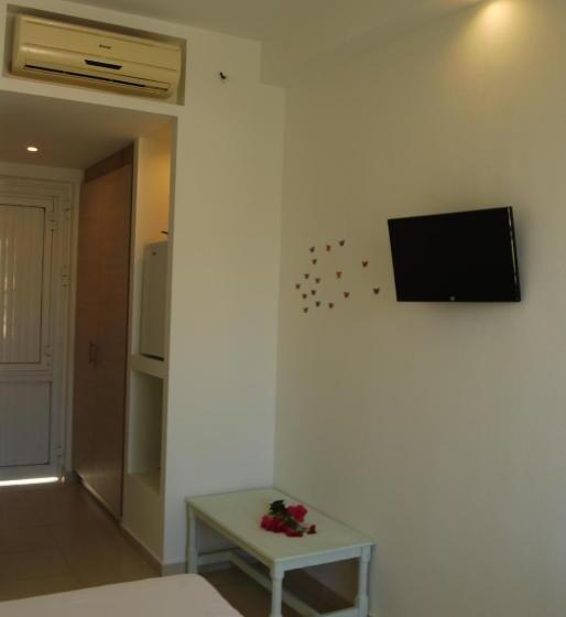 클래식 룸, Artemis Studios