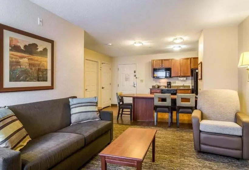 キングサイズベッドのスイートルーム, Candlewood Suites Jacksonville East Merril Road, An Ihg