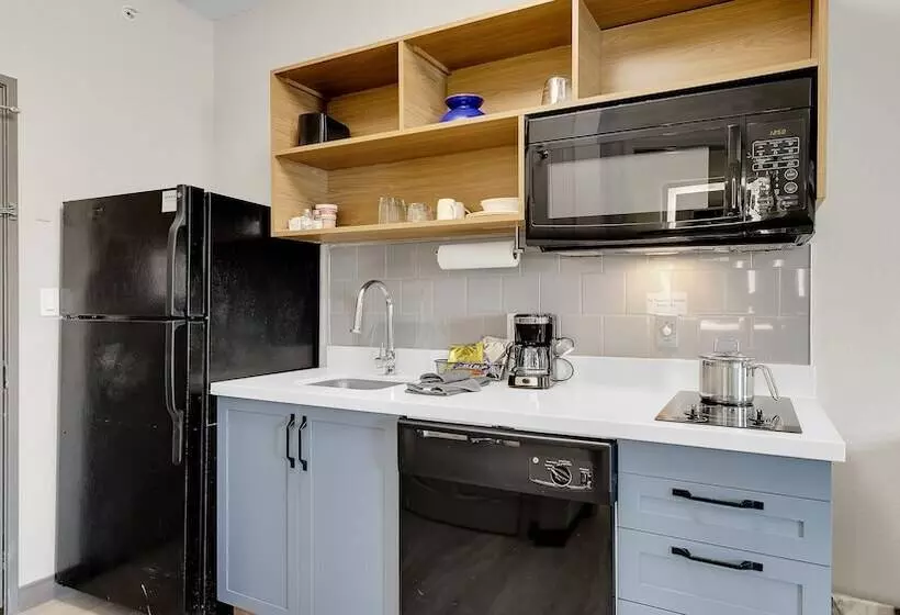 スタンダードスタジオ, Candlewood Suites San Antonio Downtown, An Ihg