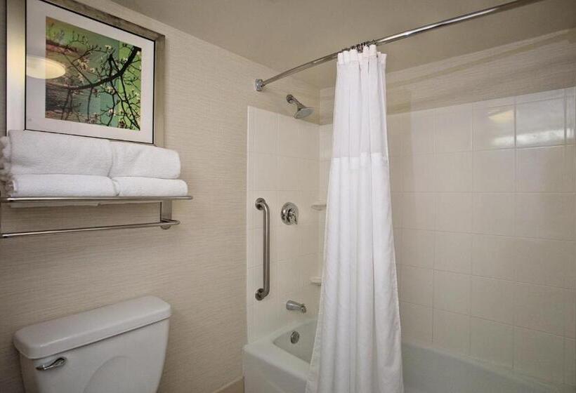 스탠다드 룸 더블 침대 2개, Fairfield Inn & Suites By Marriott Edison   South Plainfield