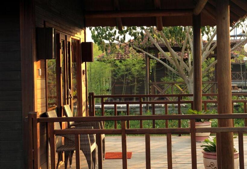 بنغل قياسي مع تراس, Gardenia Resort And Spa