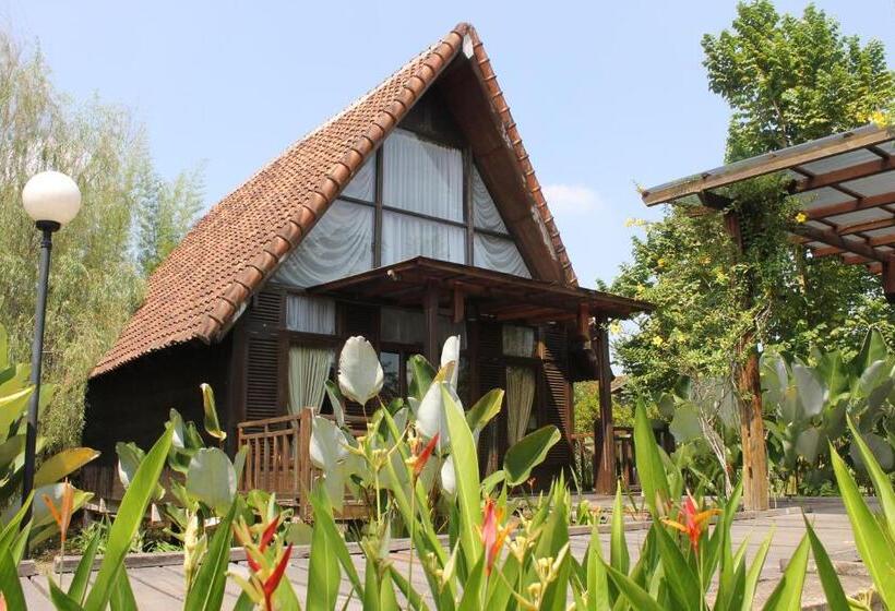 بنگله خانوادگی, Gardenia Resort And Spa