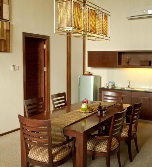 بنجلو قياسى, Gardenia Resort And Spa