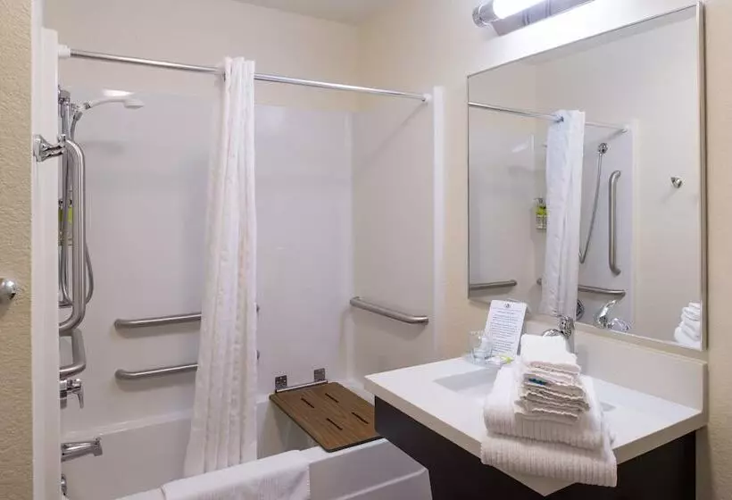 身障者適用スイートルーム, Candlewood Suites Paducah, An Ihg