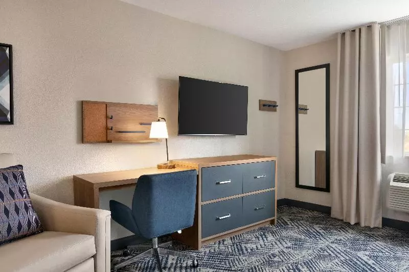 استودیوی استاندارد, Candlewood Suites Springfield North By Ihg