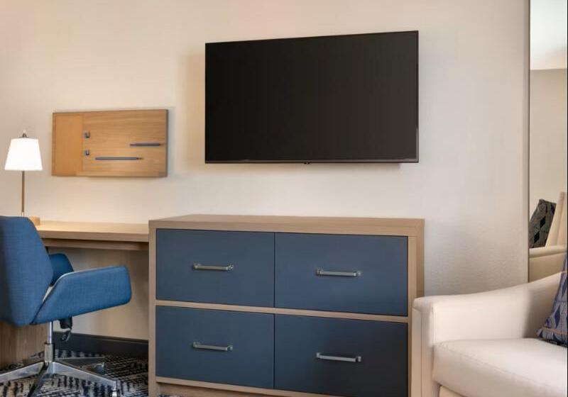 Studio Standard, Candlewood Suites Springfield North By Ihg