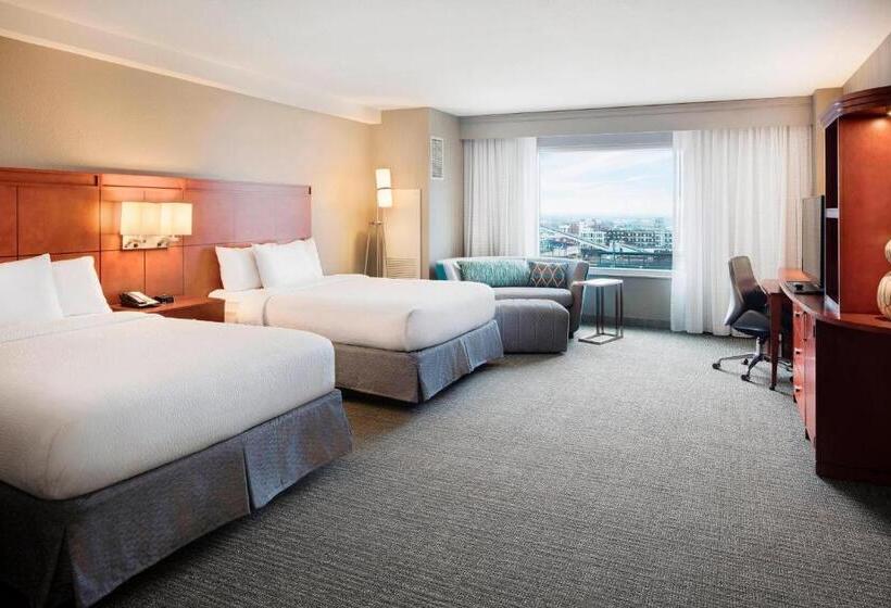 חדר סטנדרט, Courtyard Indianapolis Downtown