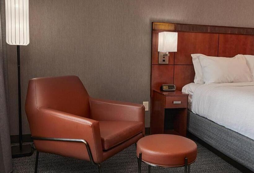 Президентский Люкс, Courtyard Medford Airport