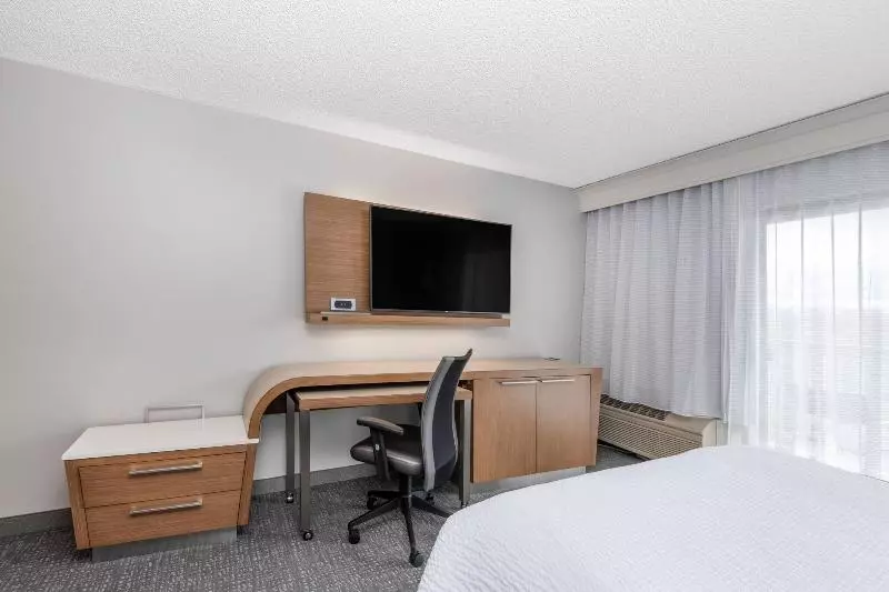 キングサイズベッドのスタンダードルーム, Courtyard By Marriott Reno