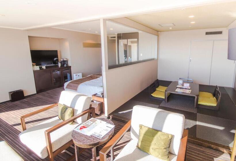 جناح, Epinard Nasu