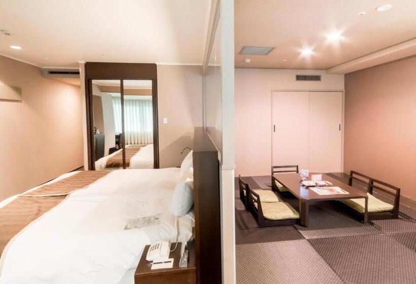 جناح, Epinard Nasu