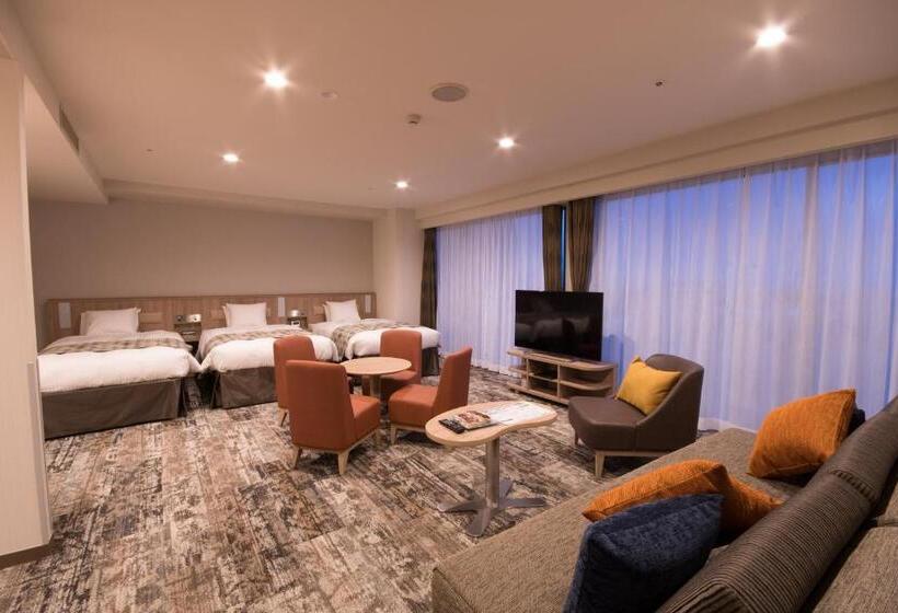 غرفة سوبيريور ثلاثية, Epinard Nasu