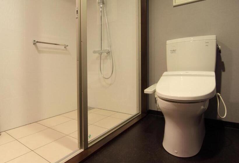 غرفة قياسية, Epinard Nasu