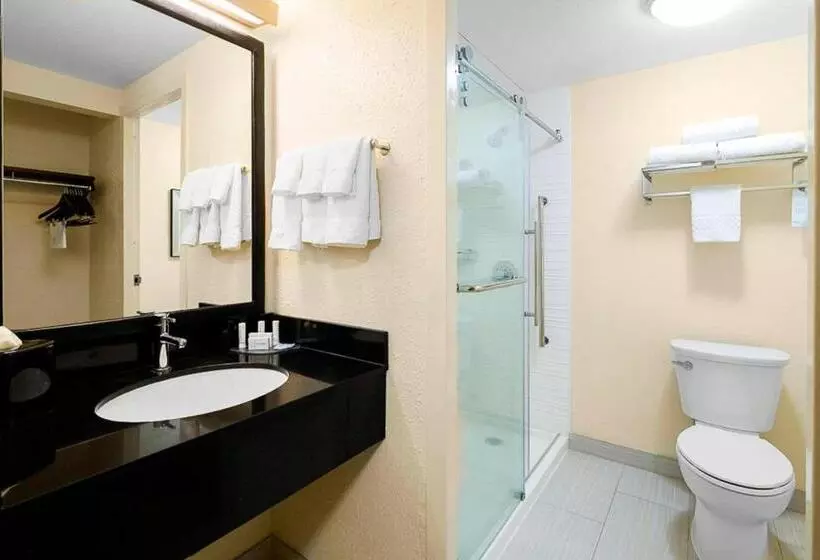 スタンダードルーム, Macon Hotel & Suites