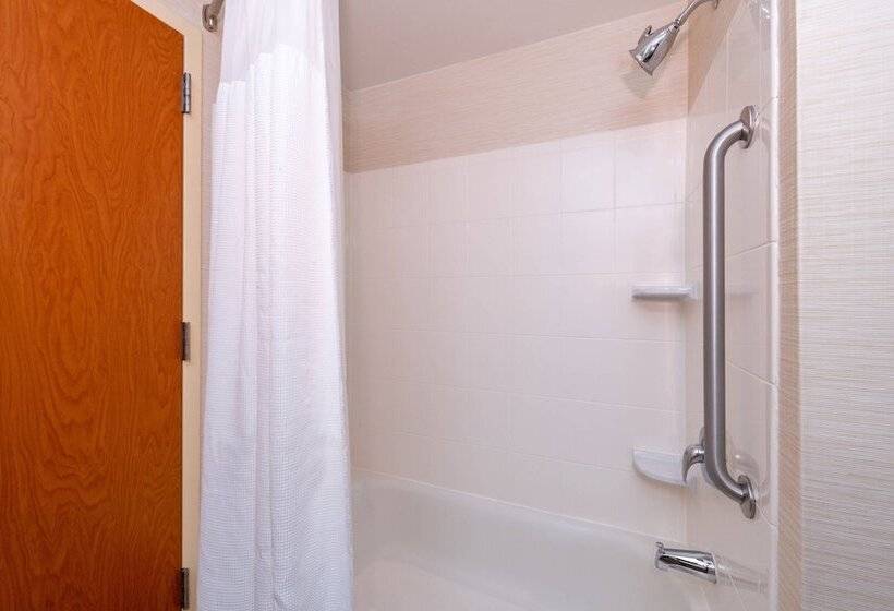 Номер Стандарт 2 Двуспальные Кровати, Fairfield Inn & Suites Greensboro Wendover