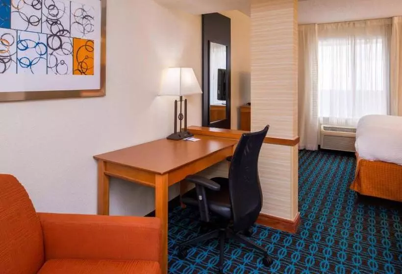 キングサイズベッドのエクゼクティブ, Fairfield Inn & Suites Greensboro Wendover