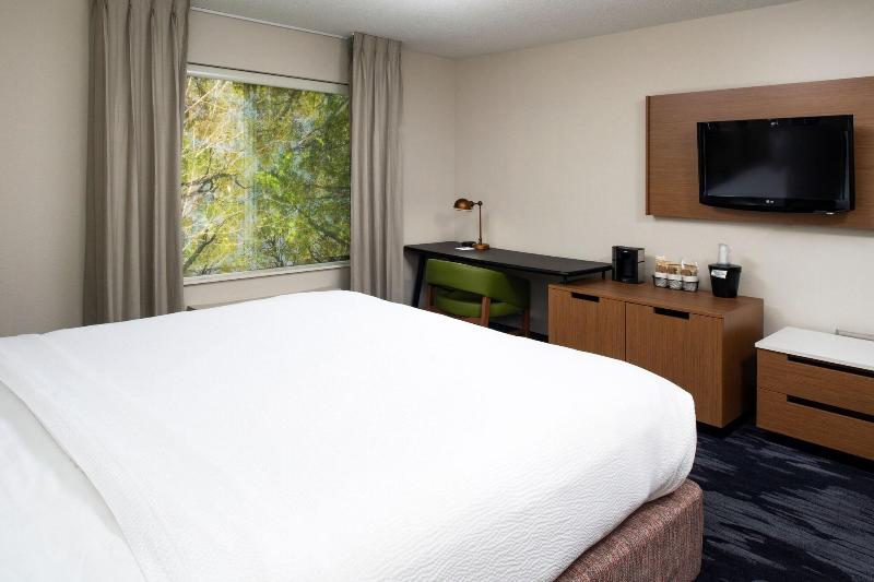 Стандартный Номер Кровать Кинг, Fairfield Inn & Suites Greensboro Wendover