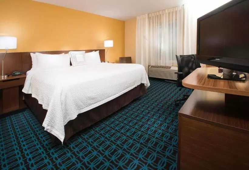 キングサイズベッドのスタンダードルーム, Fairfield Inn & Suites Idaho Falls