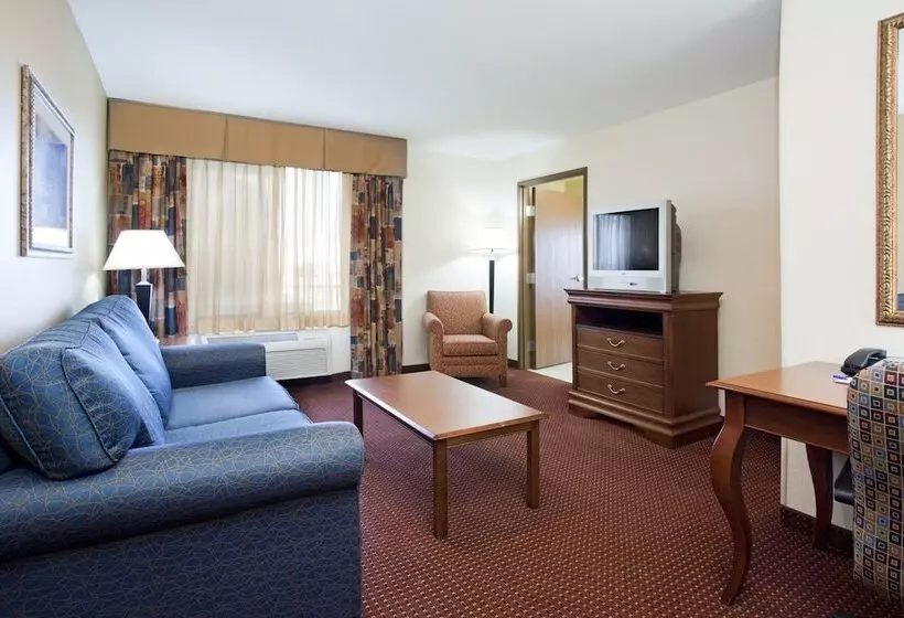 سوییت, Holiday Inn Express Airport East, An Ihg