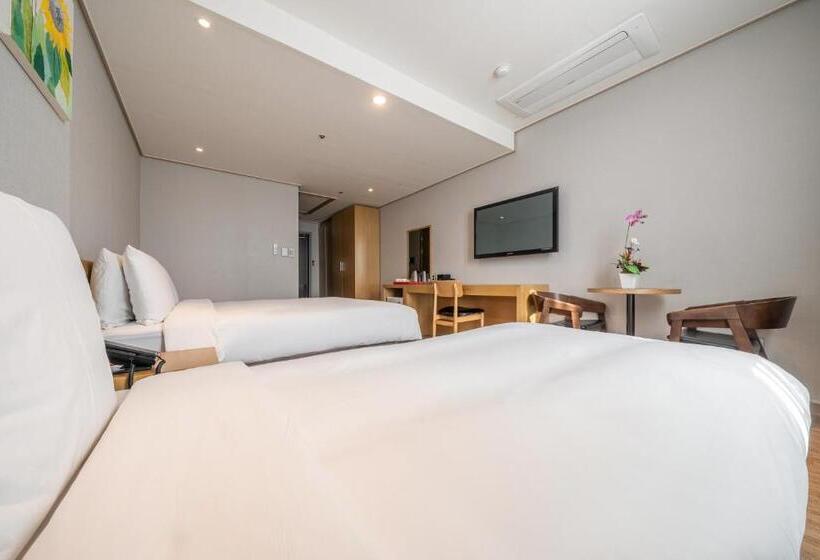 Pokój Rodzinny Deluxe, Ramada By Wyndham Seoul Dongdaemun