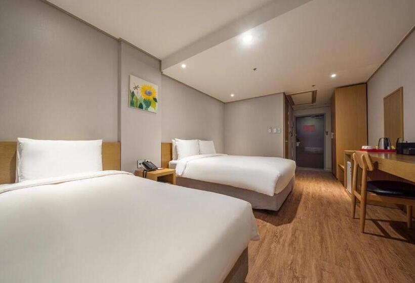 Pokój Rodzinny Deluxe, Ramada By Wyndham Seoul Dongdaemun