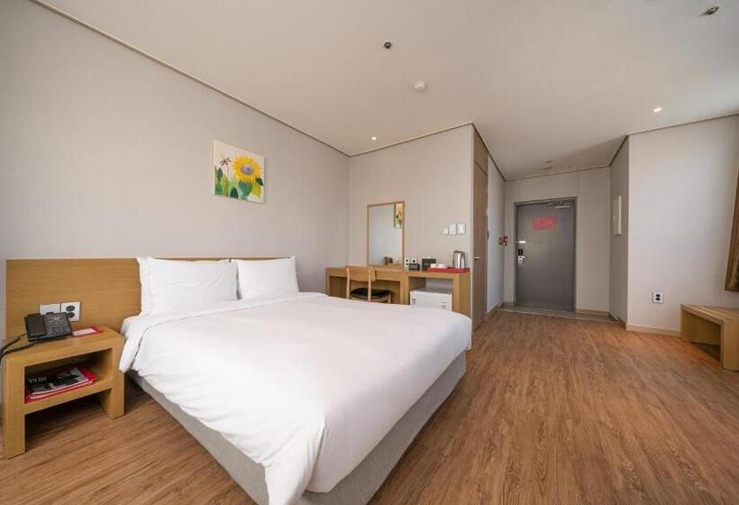 Pokój Deluxe Łóżko King Size, Ramada By Wyndham Seoul Dongdaemun