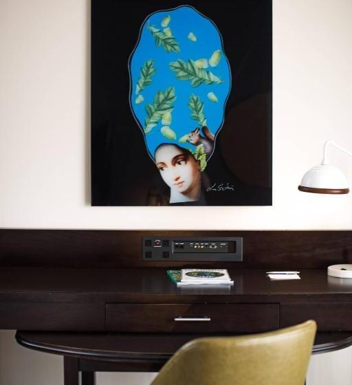 اتاق کلاب, Renaissance Raleigh North Hills