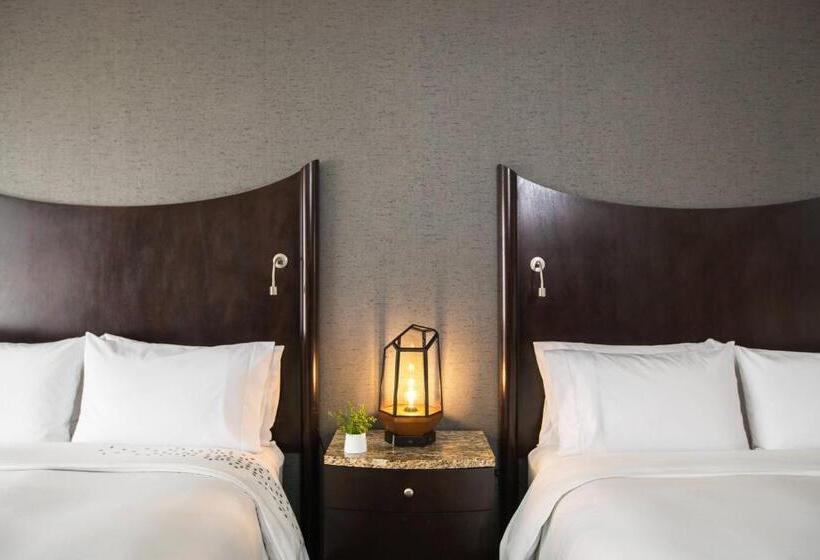 اتاق کلاب, Renaissance Raleigh North Hills