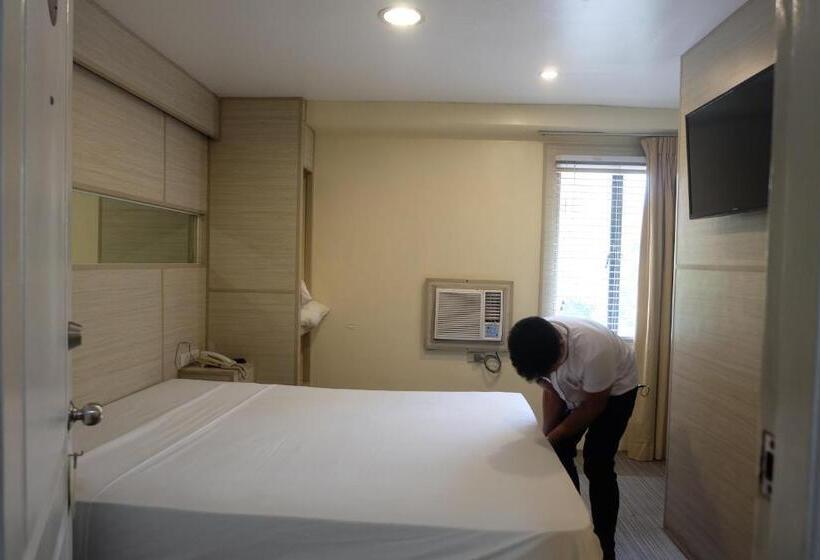 اتاق لوکس, Spaces Hotel Makati