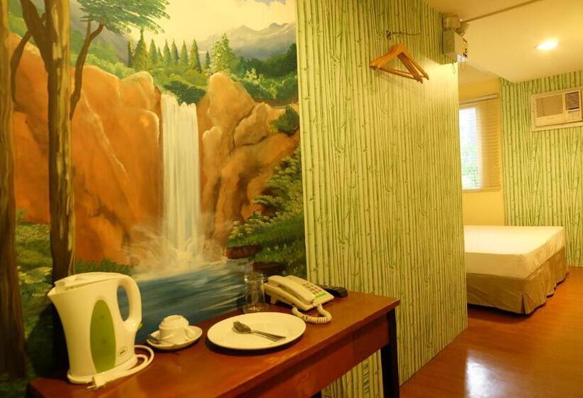 스탠다드 룸, Spaces Hotel Makati