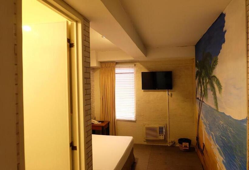 اتاق استاندارد, Spaces Hotel Makati