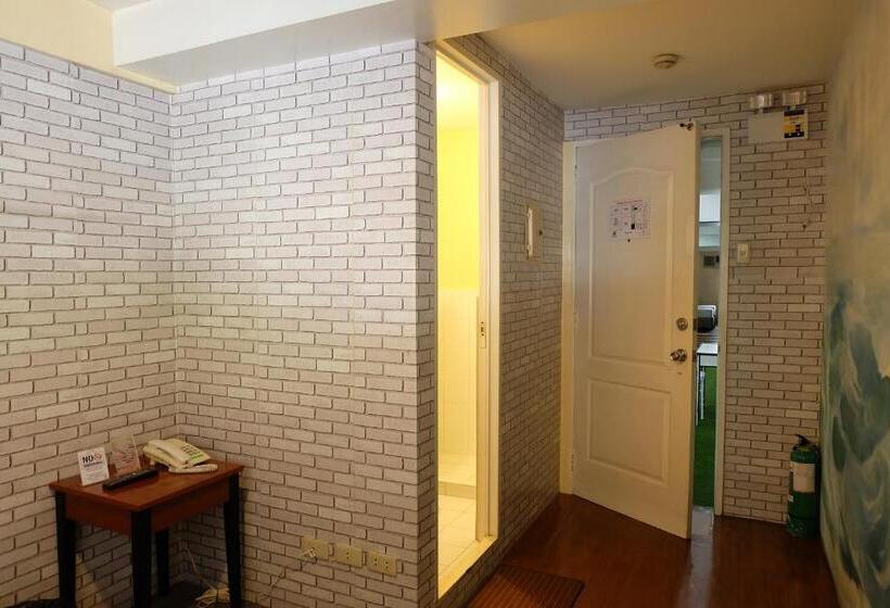 스탠다드 룸, Spaces Hotel Makati