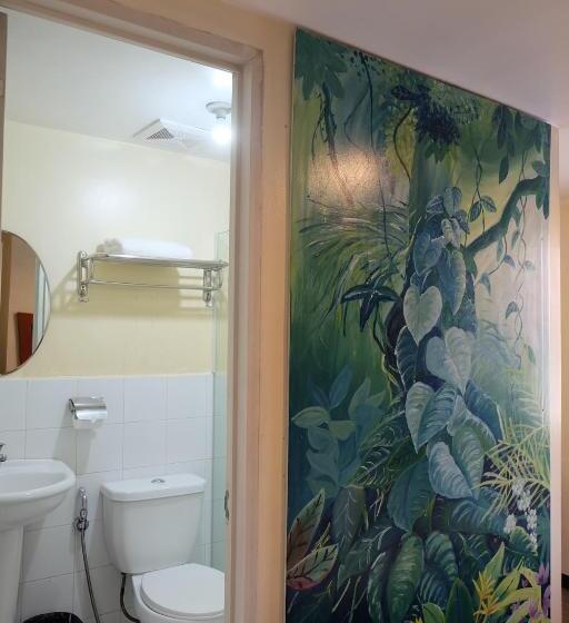 اتاق استاندارد, Spaces Hotel Makati