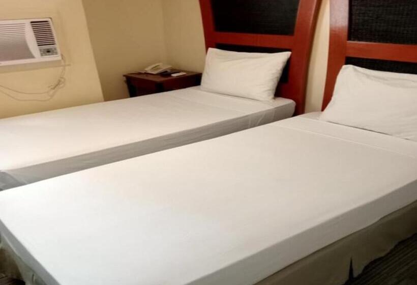 اتاق استاندارد, Spaces Hotel Makati