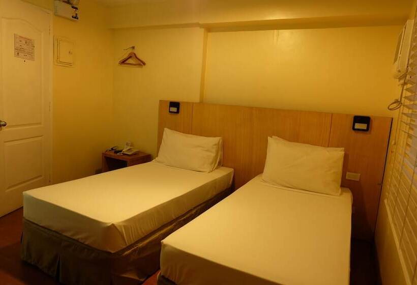 اتاق استاندارد, Spaces Hotel Makati