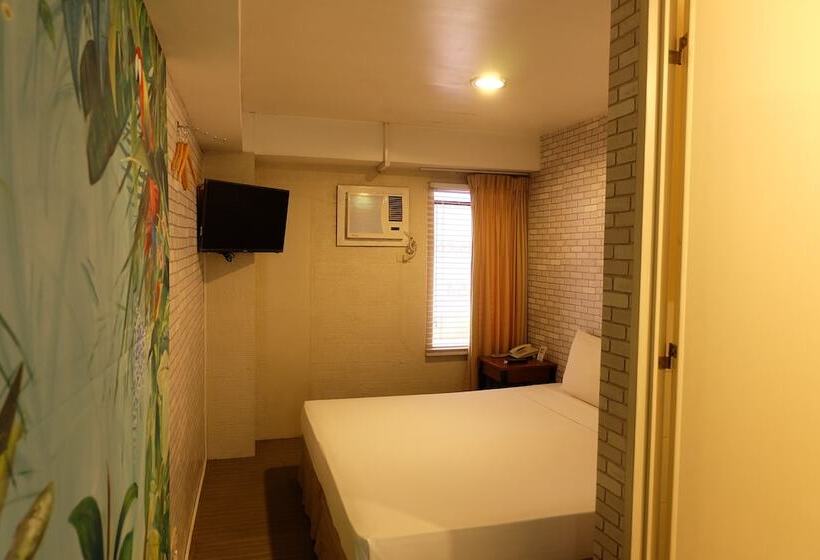 اتاق استاندارد, Spaces Hotel Makati