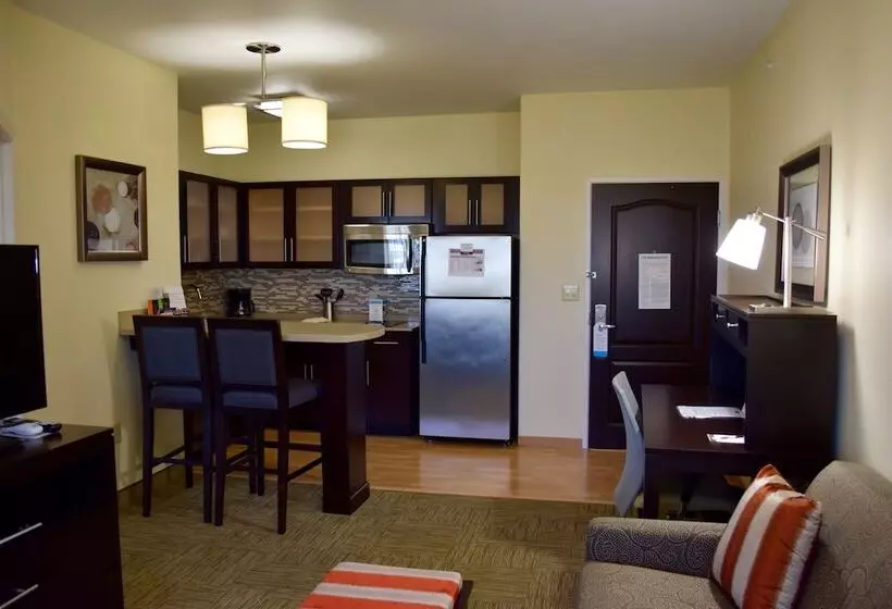 身障者適用スイートルーム, Staybridge Suites Houston Stafford   Sugar Land, An Ihg