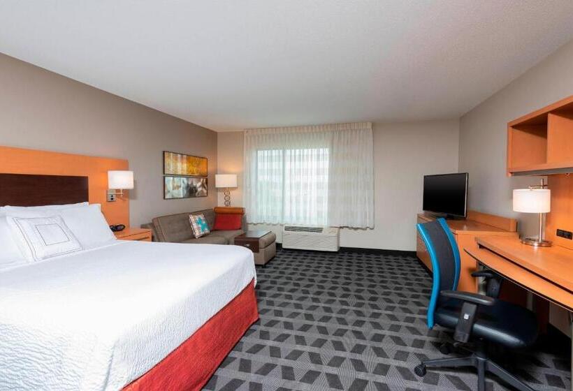 スタンダードスタジオ, Towneplace Suites Fort Wayne North