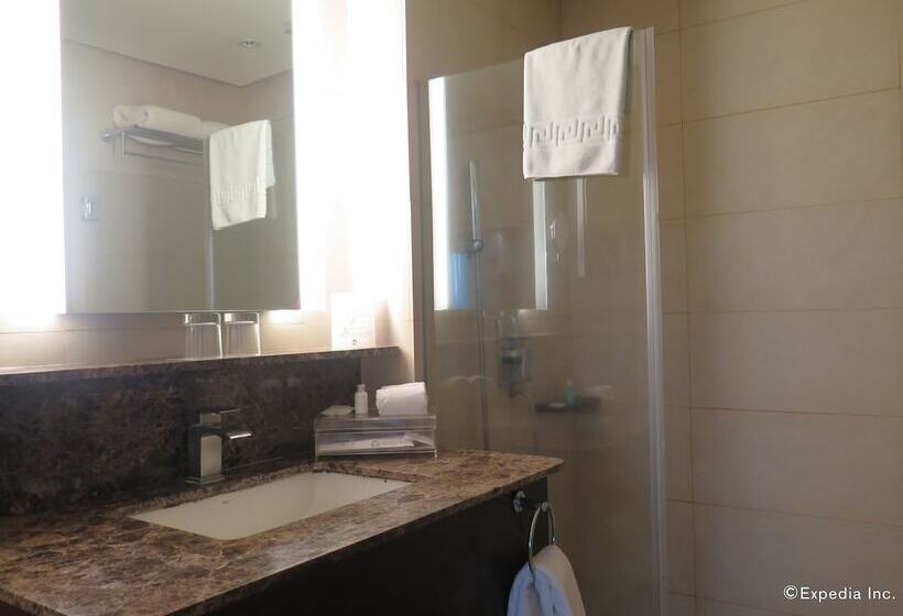 اتاق اجرایی, Widus Hotel Clark