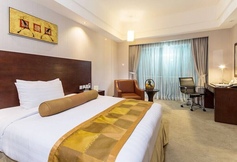 اتاق اجرایی, Widus Hotel Clark