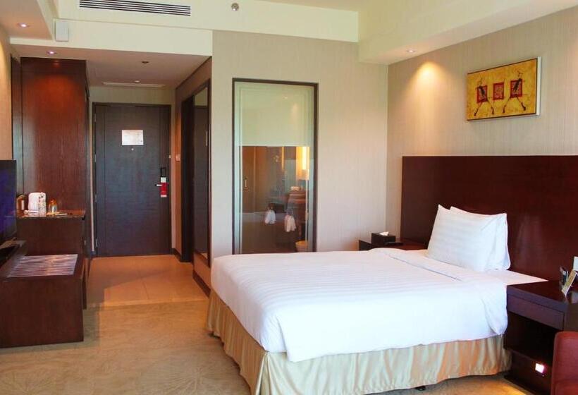 اتاق اجرایی, Widus Hotel Clark